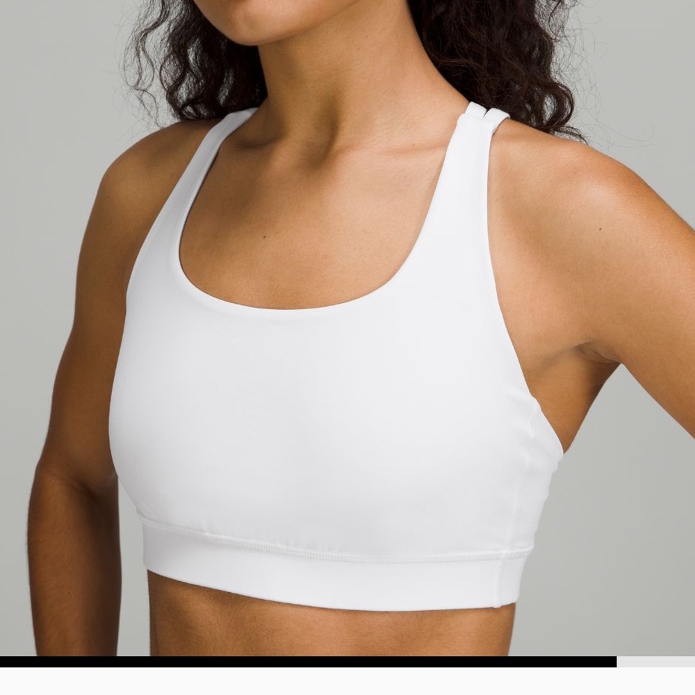 Lululemon Free to be Serene Bra